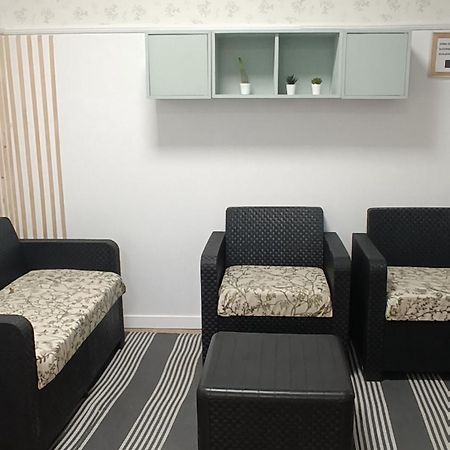 Hostel Bretema Lugo Εξωτερικό φωτογραφία